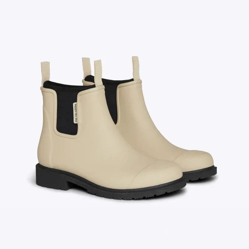 Bobbi Boot Enhanced Traction | Sand