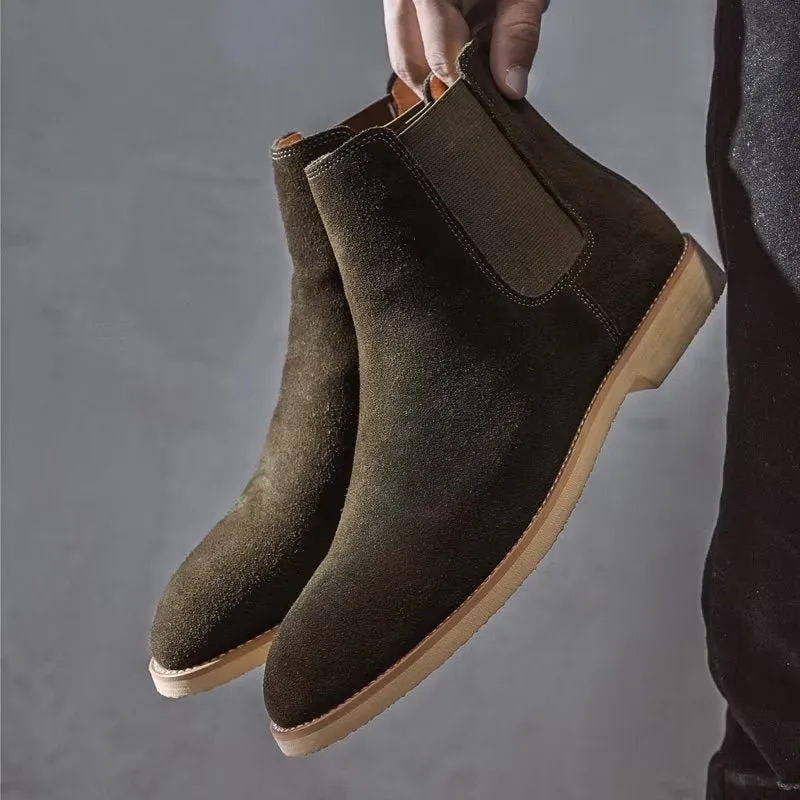 Chic Rome Embossed Pointed Toe Chelsea Boots