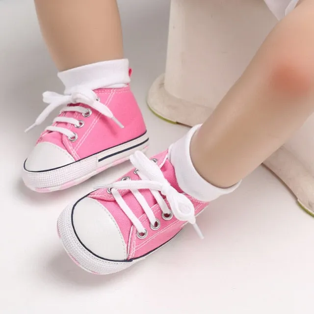 Classic Canvas Baby Sneakers (Unisex. 3 to 12M)