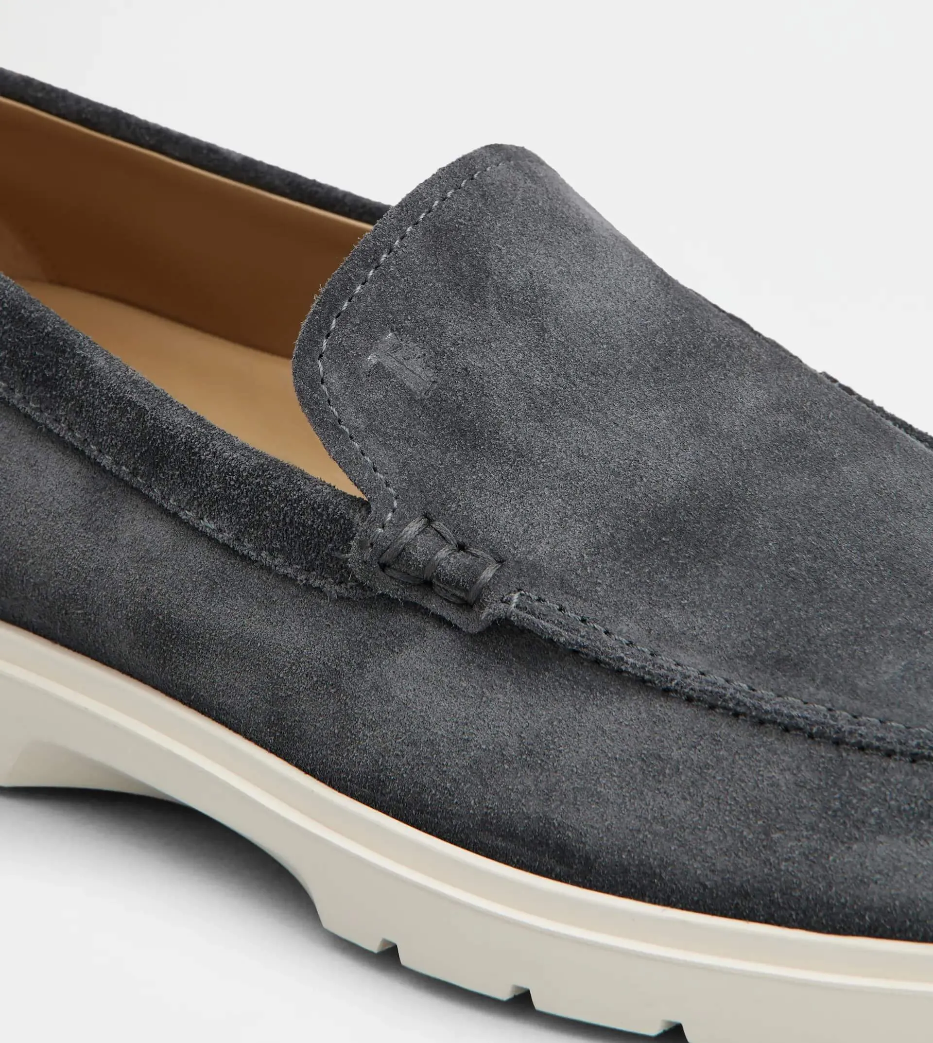 Slipper Loafers in Suede